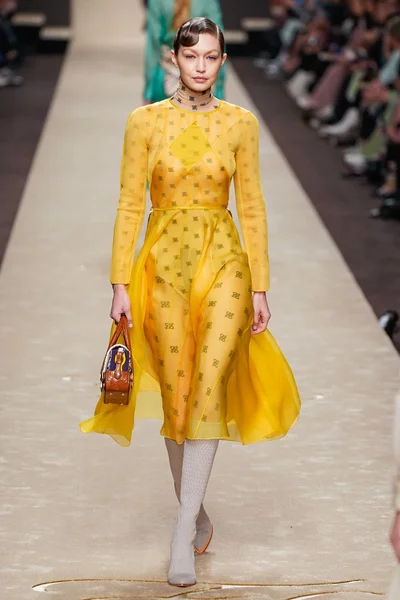 Look 42